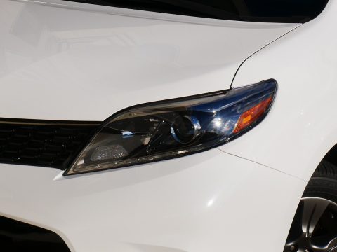 シエナ　新車　2019年　レザー　JBL 両側スライドドア　18インチホイール　LED　ディライト　インナーヘッドライト (3)